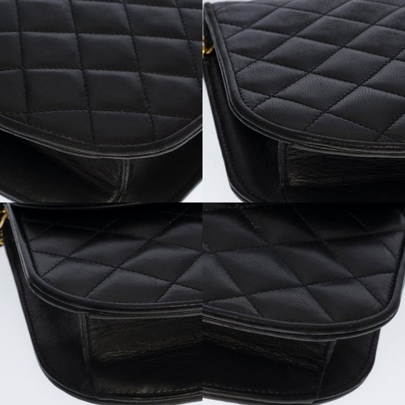 Chanel Classic flap shoulder bag in black quilted leather - Picture 10 of 12